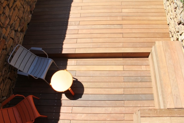 100-terrasse-en-ipe-a-curis-au-mont-d-or
