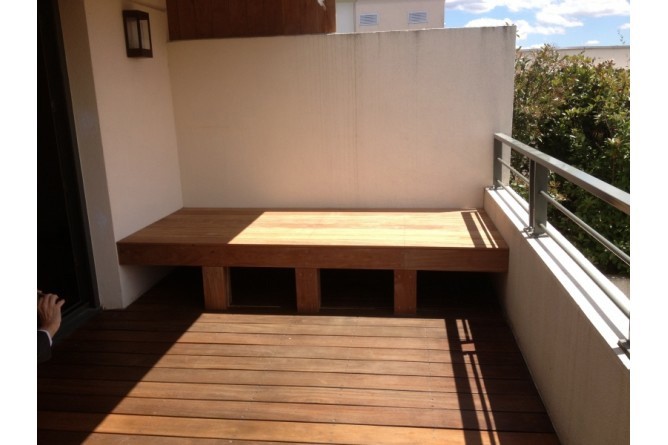 216-terrasse-de-balcon-et-ban-en-cumaru-a-dardilly