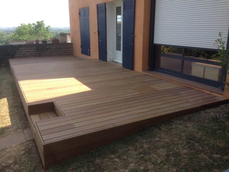 297-terrasse-ipe-sur-2-niveaux-a-neyron-ain