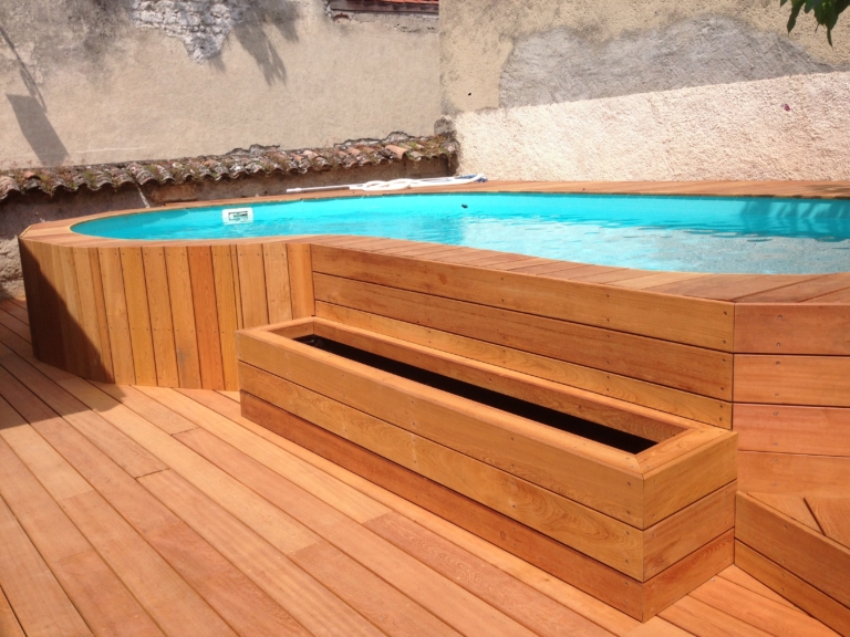 327-plage-de-piscine-en-bois-exotique-murure-a-millery-rhone