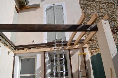 411-balcon-en-bois-exotique-a-dardilly-rhone