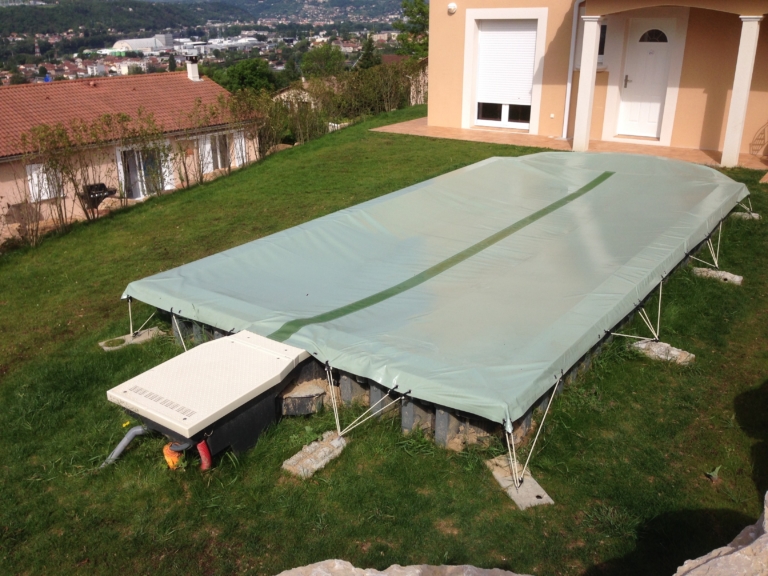 545-plage-de-piscine-en-bois-exotique-ipe-a-chasse-sur-rhone